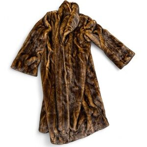 Pamela McCoy Oversized Faux Fur Long Coat